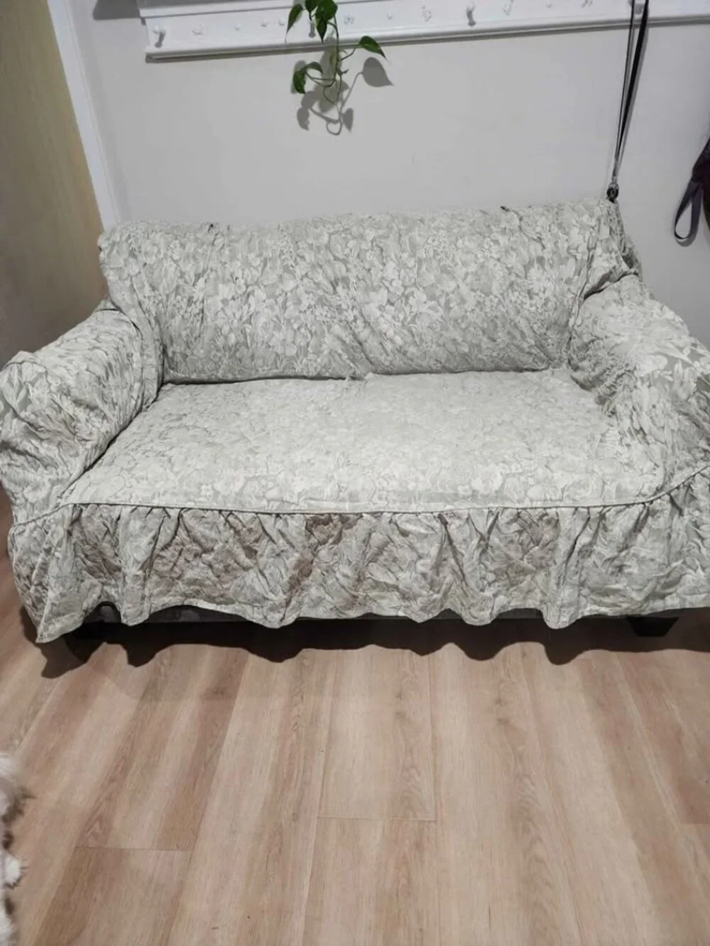 Simply Shabby Chic Sofa/Loveseat Cover 62